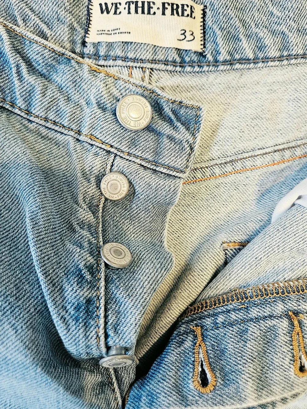 We The Free Size 33 Light Wash Denim Bermuda Shorts Jorts Raw Hem Button Fly